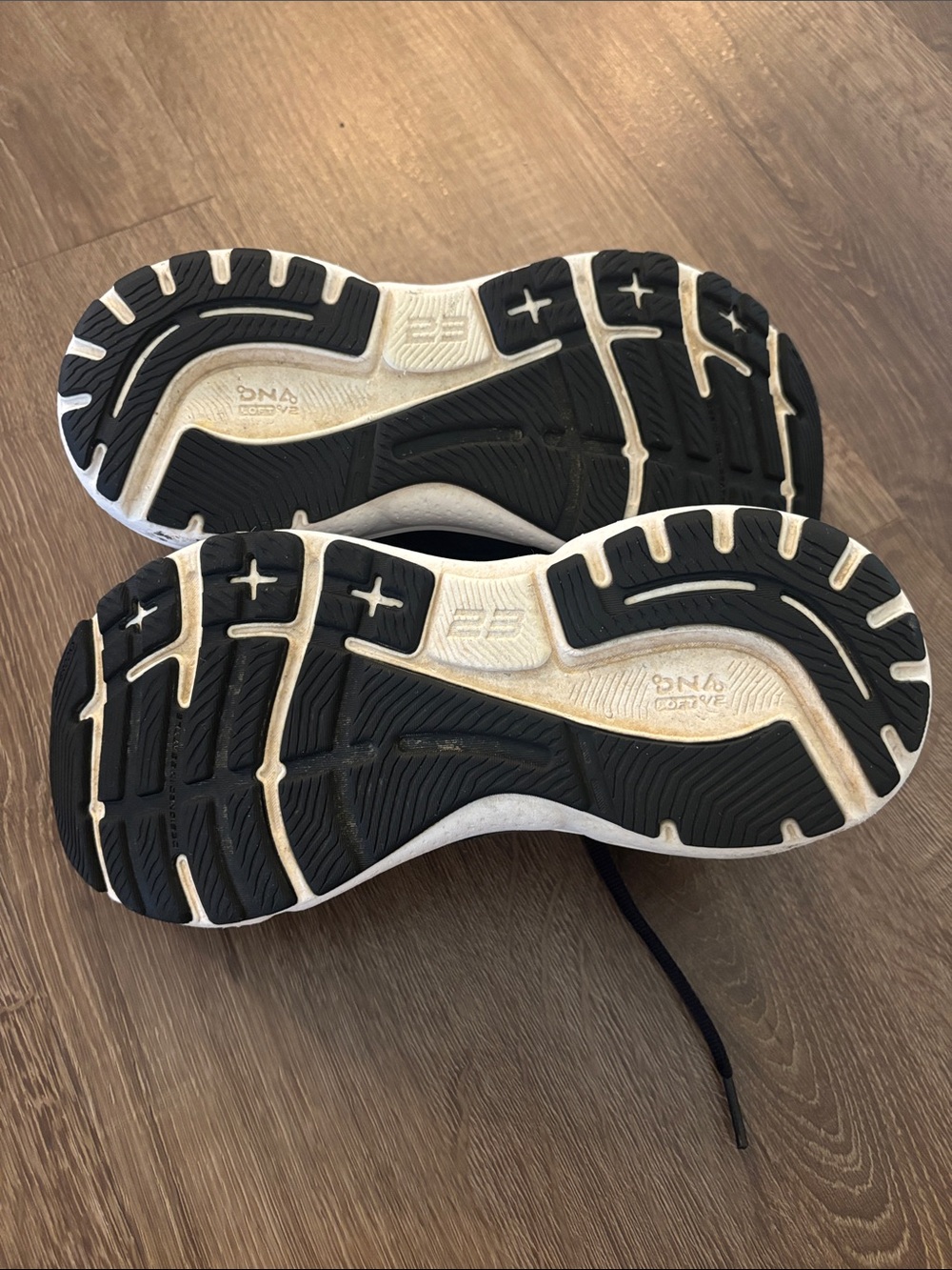 Brooks Black and White Women’s Adrenaline GTS Athletic Running Shoes - Picture 5 of 9